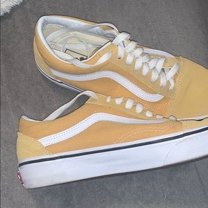 Vans old skool solid yellow